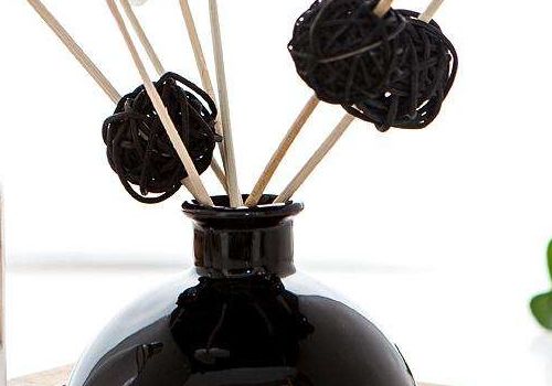 旅途芬芳 藤條香薰的攜帶規(guī)定與多重妙用